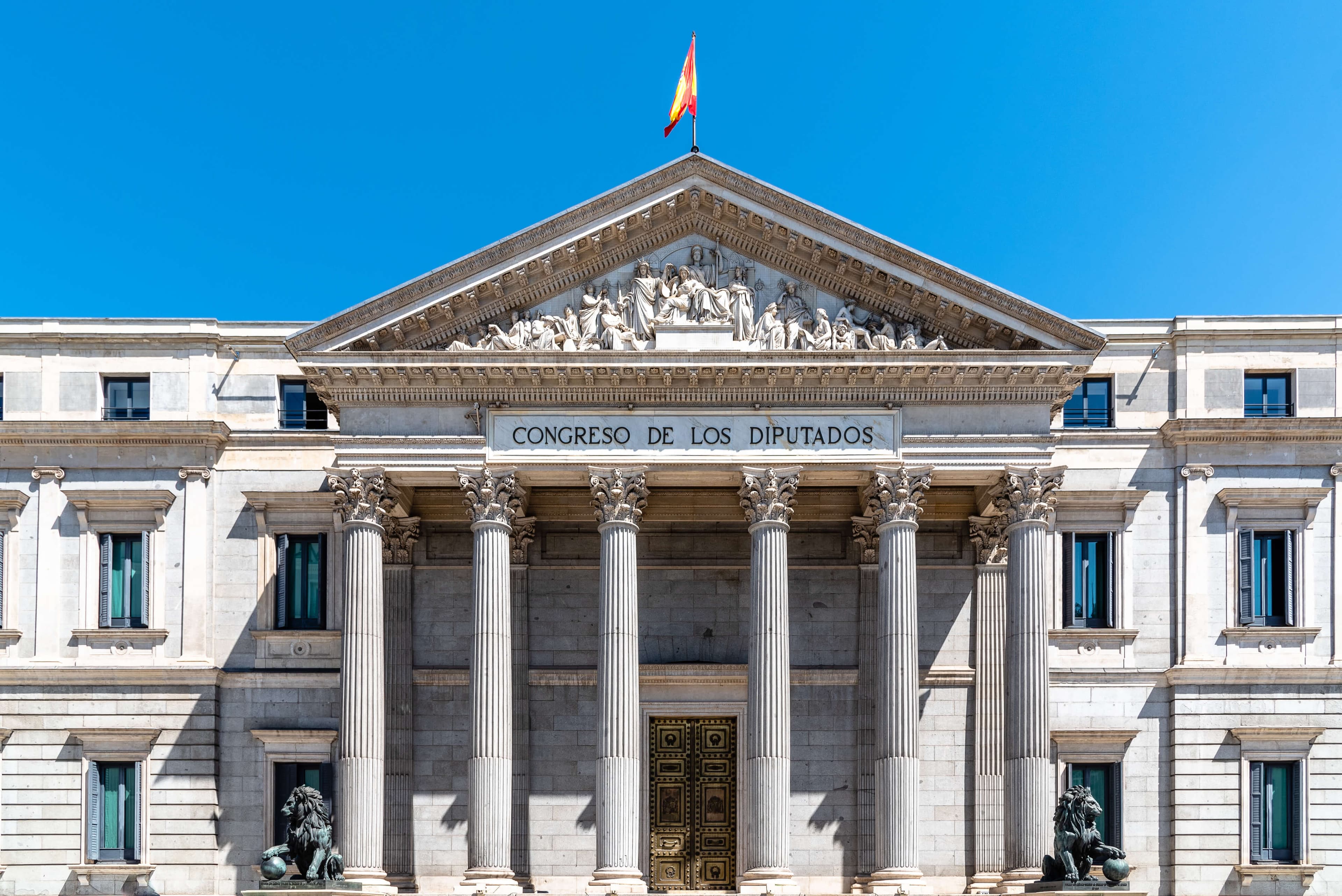 Spanish Snap Election, Middle East Oil Volatility, and China's Tight Coal Market